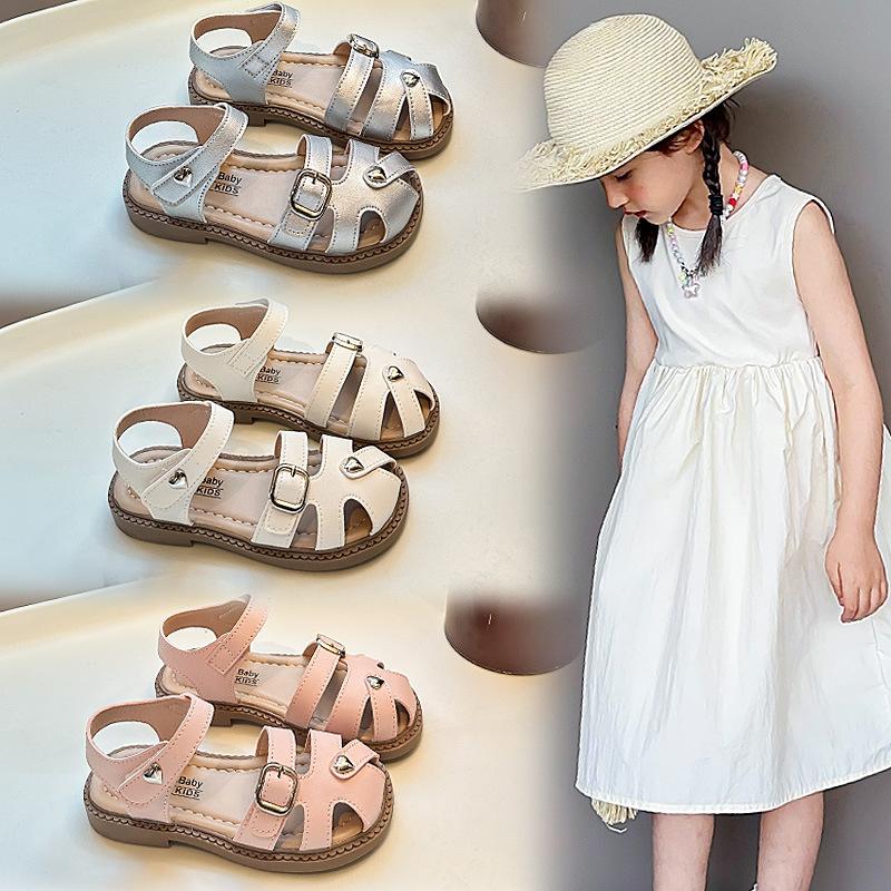 Lightweight Girls' Shoes Summer New Kids Sandals Fashion Soft Soled Casual Girls' Sandals Anti Slip Child Beach Shoes
