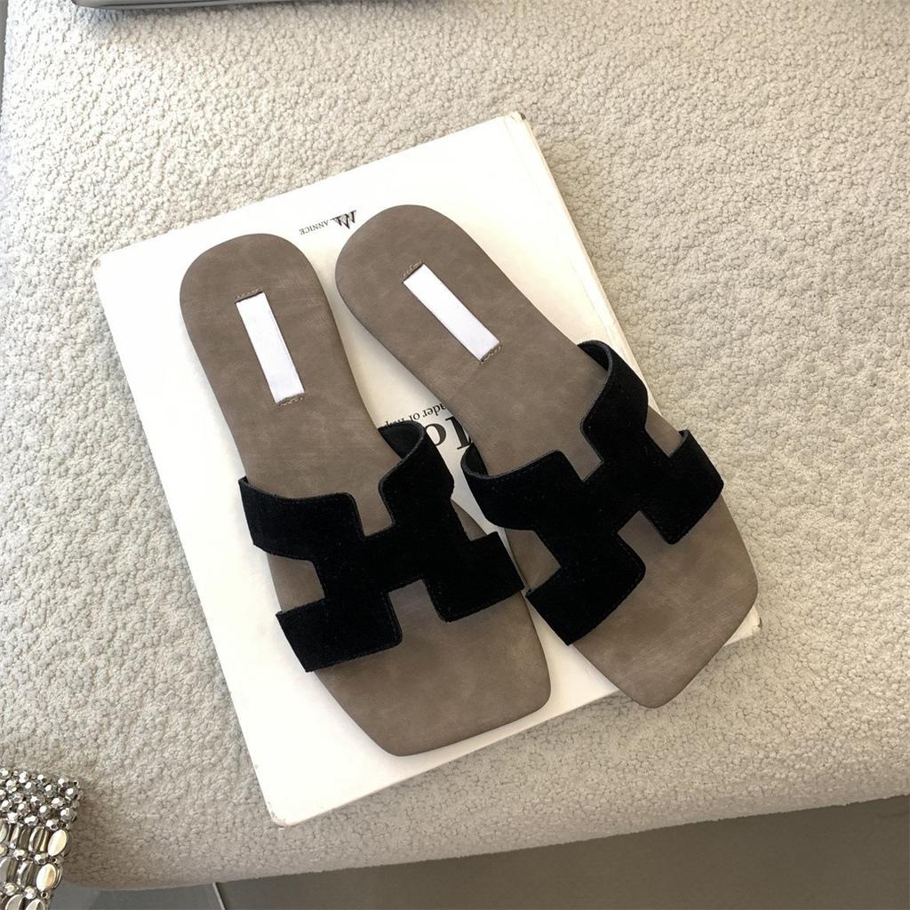 Fairy wind cool slippers female outer wear summer 2025 new matte square head open toe flat bottom one-word drag Roman shoes