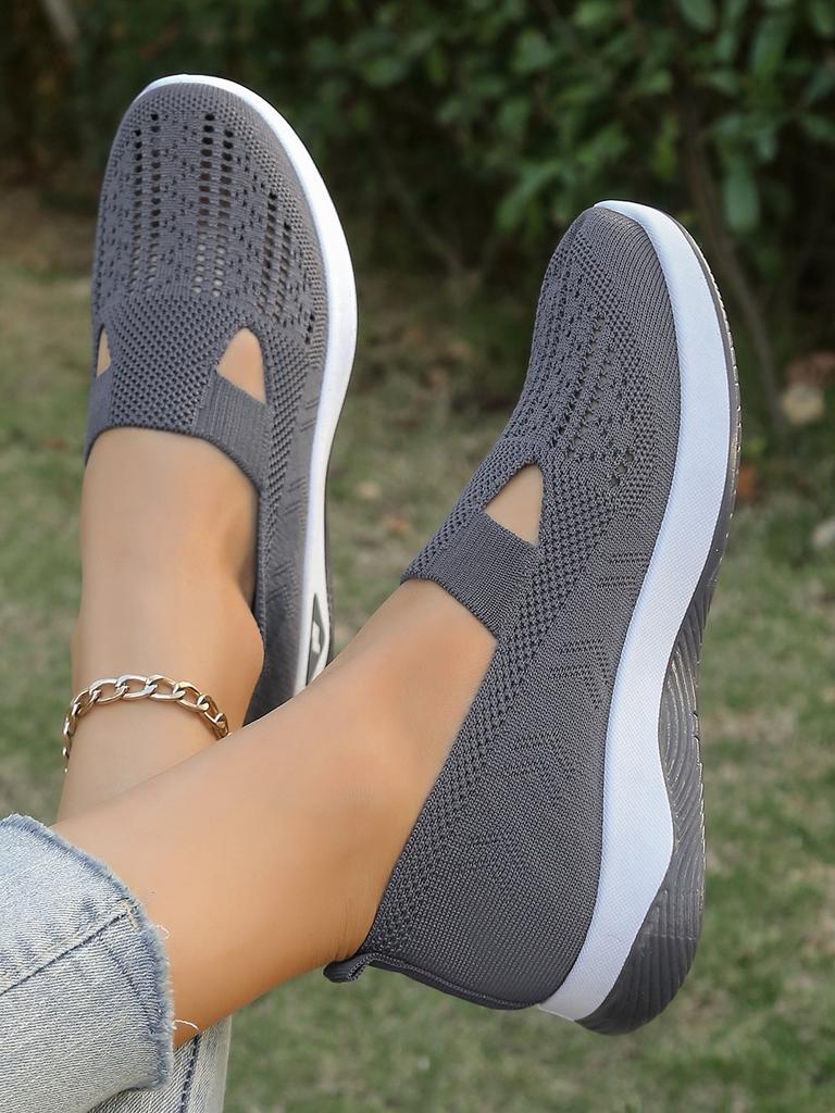 Modische einpedalige, weichsohlige, bequeme, rutschfeste Hohlschuhe, Sommer-Rutschfest, Atmungsaktiv, Lässige Mesh-Schuhe