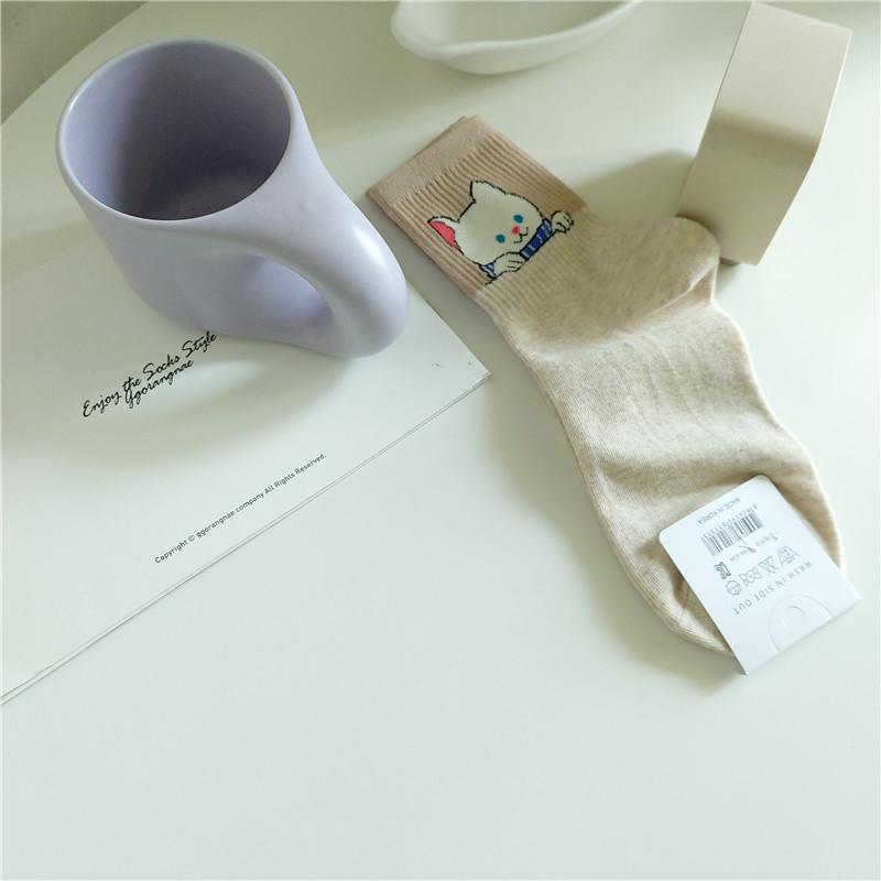 Women s Spring Autumn Winter Cartoon Character Medium Tube Cotton Socks бежевый