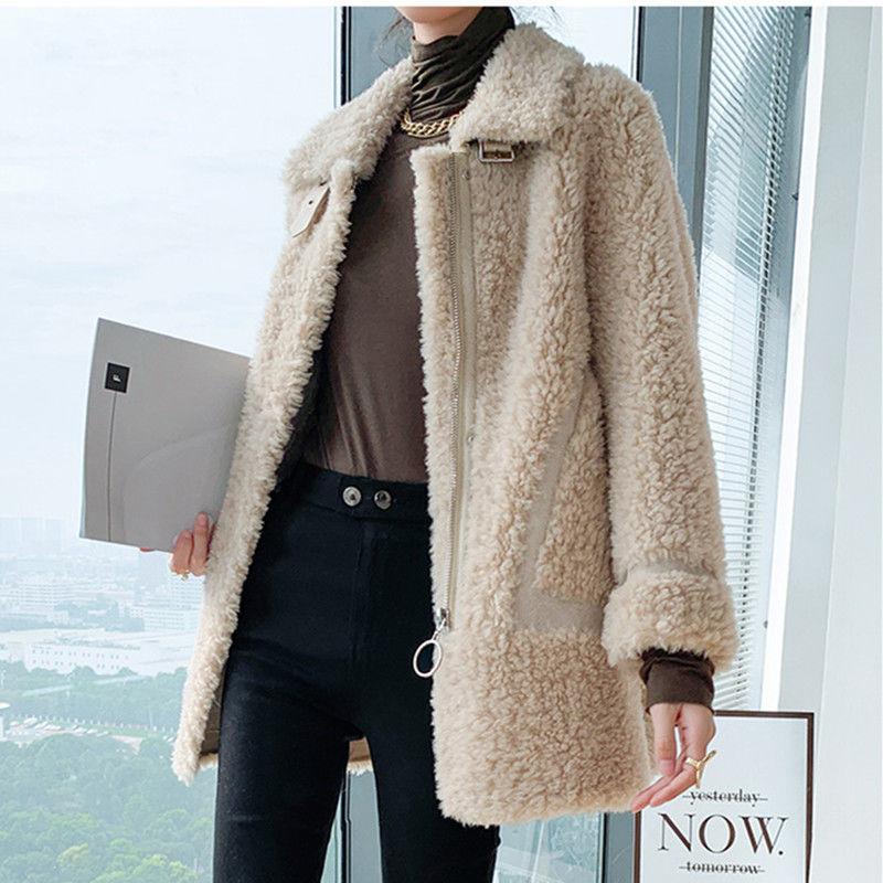 Women's Sheepskin Coat with Fur Pockets, Thick and Warm Winter Jacket