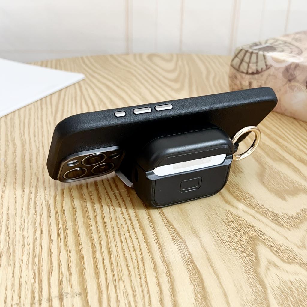 For AirPods Pro 2/Pro Protective Case PC + TPU Leopard Earphone Cover with Mirror and Hook