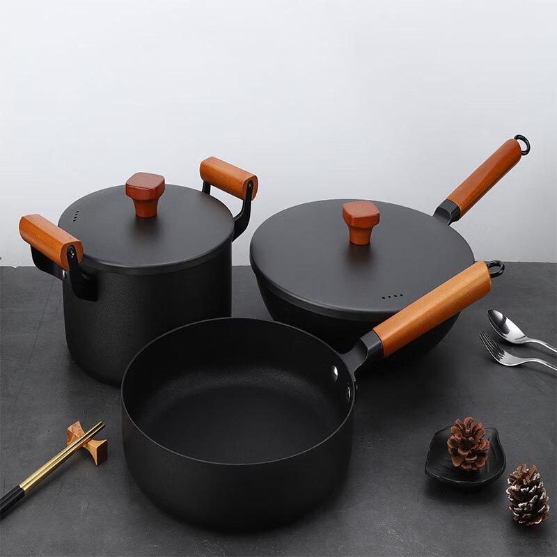 Traditional Cast Iron Cookware Set