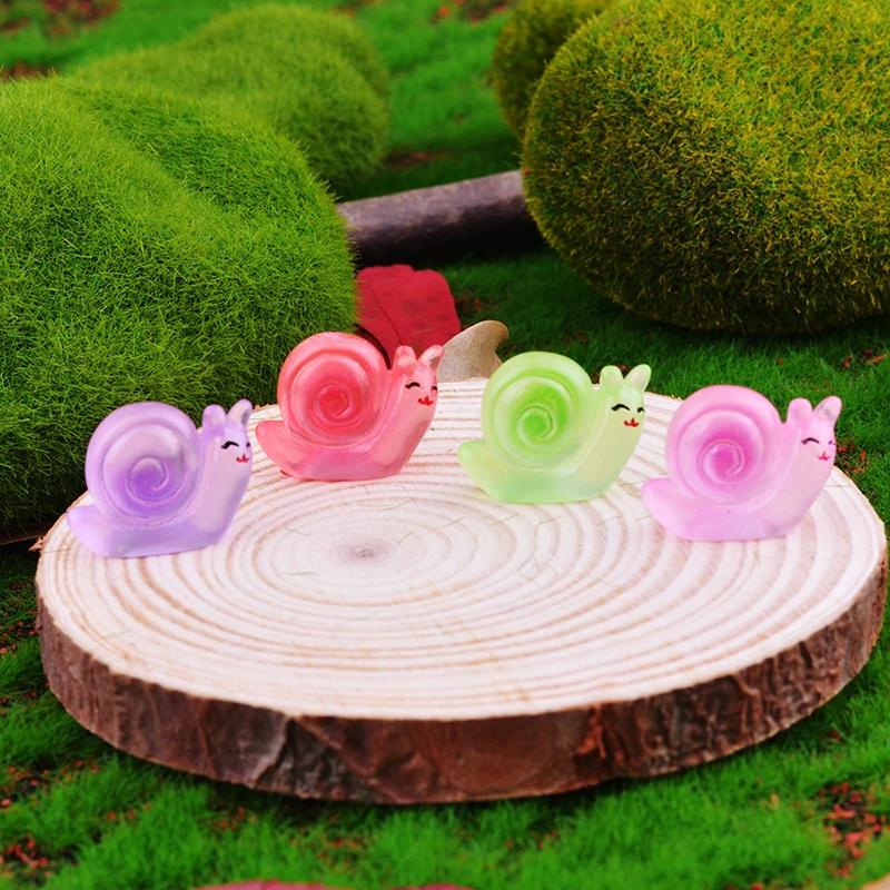 Toys DIY Accessories Accessories 10 Pcs Glow-in-the-dark Snail Resin Desktop Decorations Ornaments Handmade Hairpin Keychain