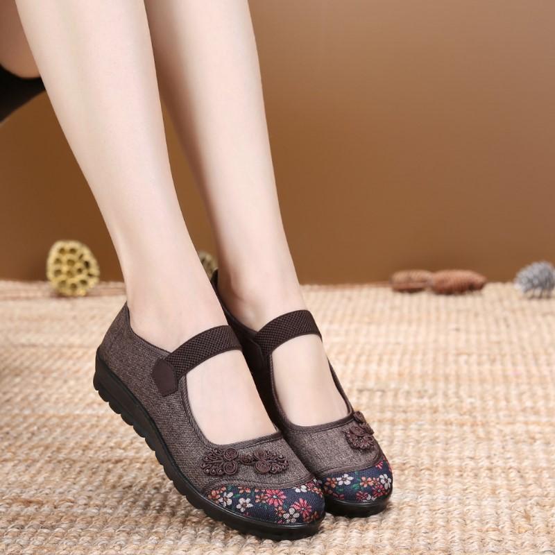 

Старые ******* матерчатые туфли женские одинарные туфли ****** и осенние плоские каблуки нескользящая подошва дышащая повседневная для мам среднего и пожилого возраста бабушек 41