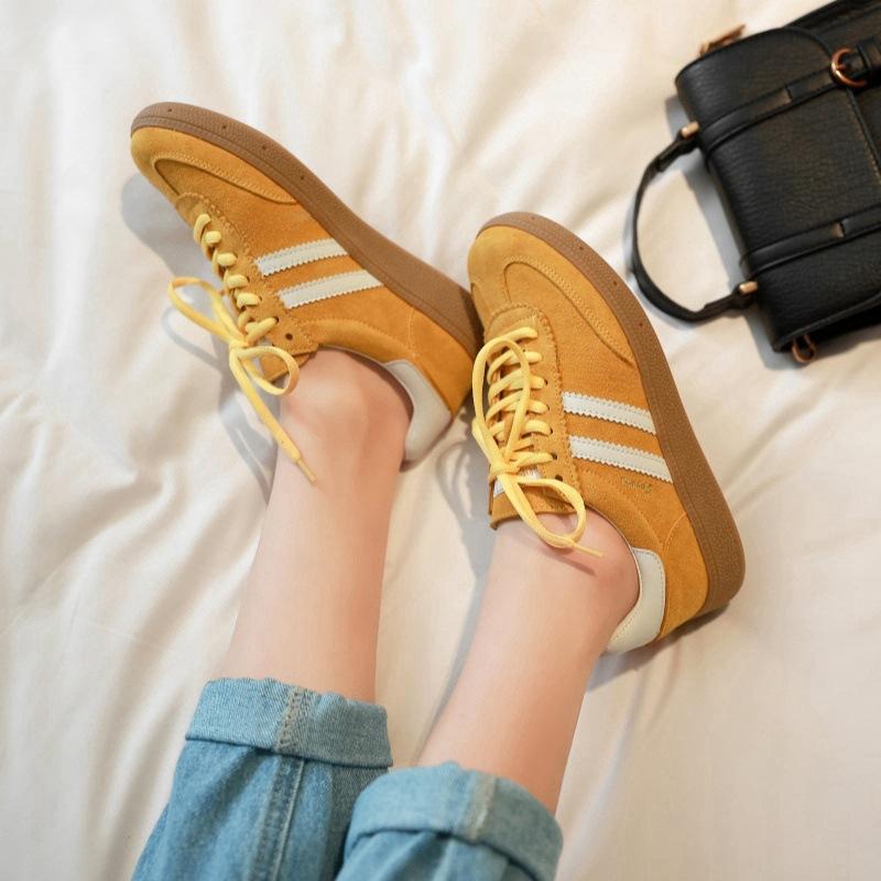 Leather retro red German training shoes women's 2025 new round head lace-up casual sports shoes versatile flat-soled Forrest Gump shoes