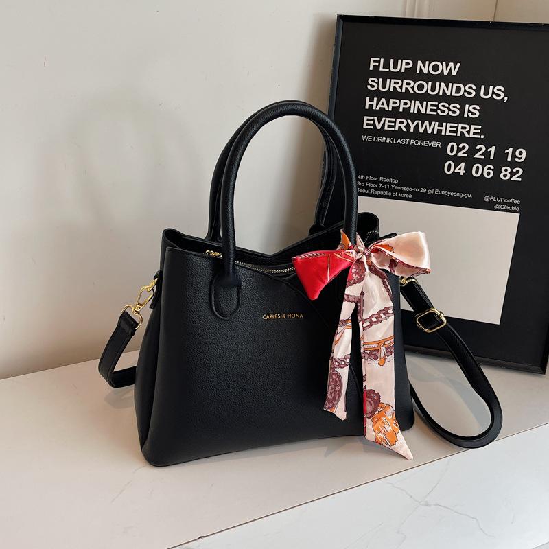 Autumn and winter high-end fashion silk scarf contrasting color temperament handbag shoulder messenger women's bag