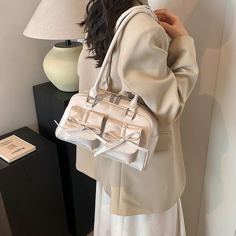 Today'S Popular Silver Bow Shoulder Armpit Bag Women'S Handbag Sweet Cool Bowling Bag Locomotive Bag
