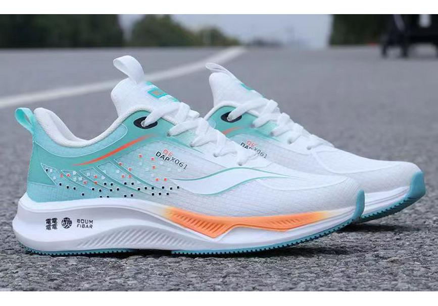 Men's Spring Breathable Mesh Running Shoes - Trendy, Lightweight, Low-Top with Thick Sole for Teens