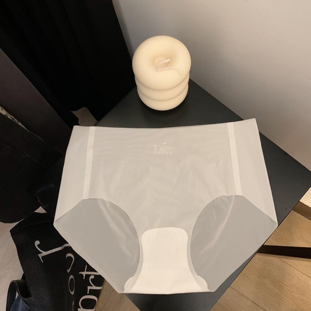 Ladies Summer Ultra Thin Naked Feeling Speed Dry Ice Silk Seamless Triangle Briefs