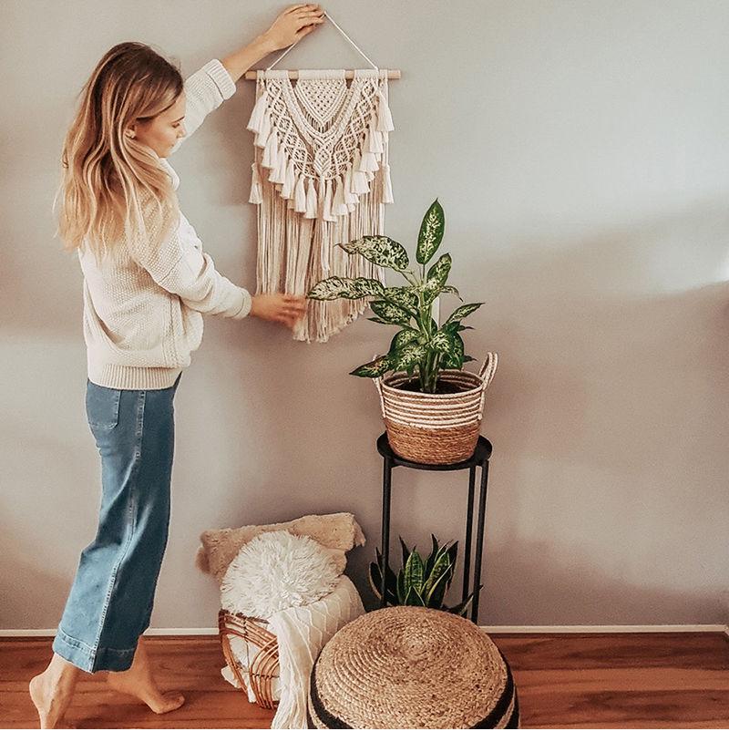 Handmade Indian Dream Catcher Feather Wind Chime - Creative Wall Hanging for Bedroom or Homestay Decoration