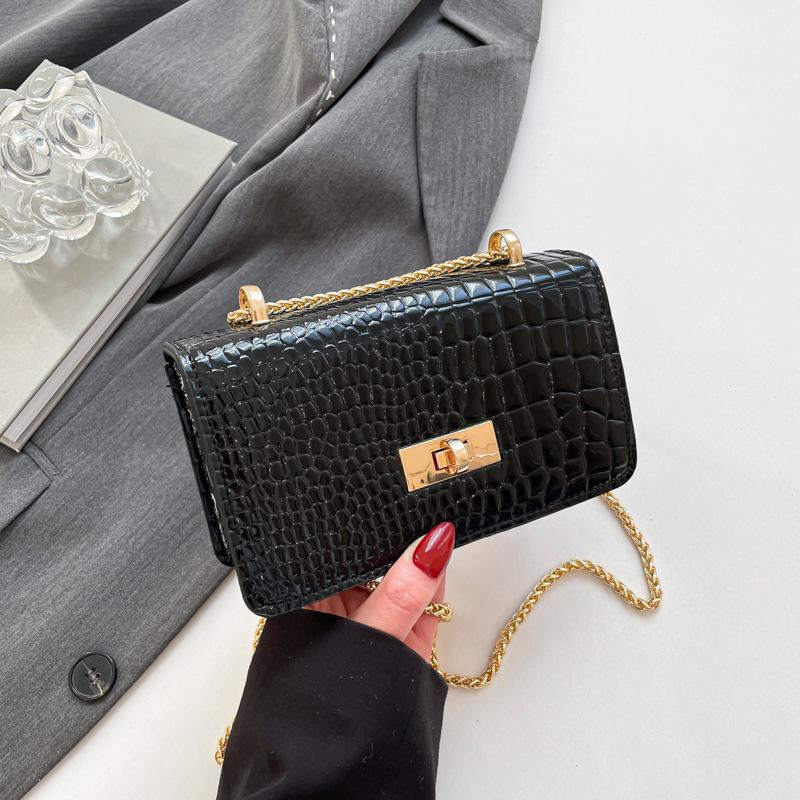 New fashionable retro patent leather glossy small square bag European and American retro box bag versatile chain women's messenger bag
