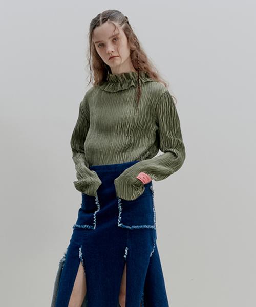 Fake Mama [Fake Mama X Dewy Dewy] High-Neck Wrinkle Top_Khaki Khaki/Free