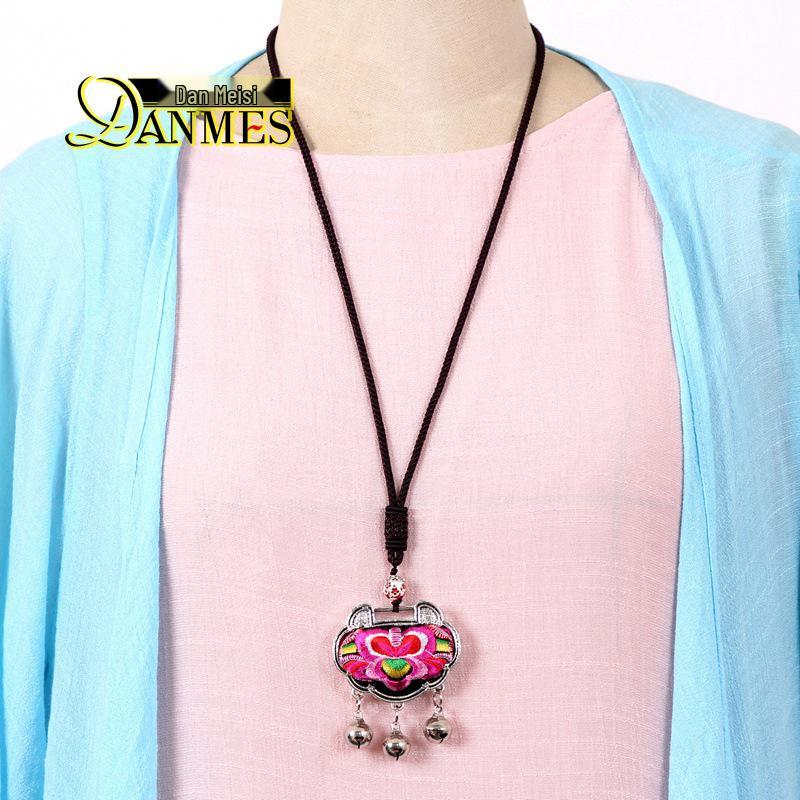 Yunnan Ethnic Embroidered Flower Choker Necklace 2024 - Travel Souvenir & Gift Sweater Chain