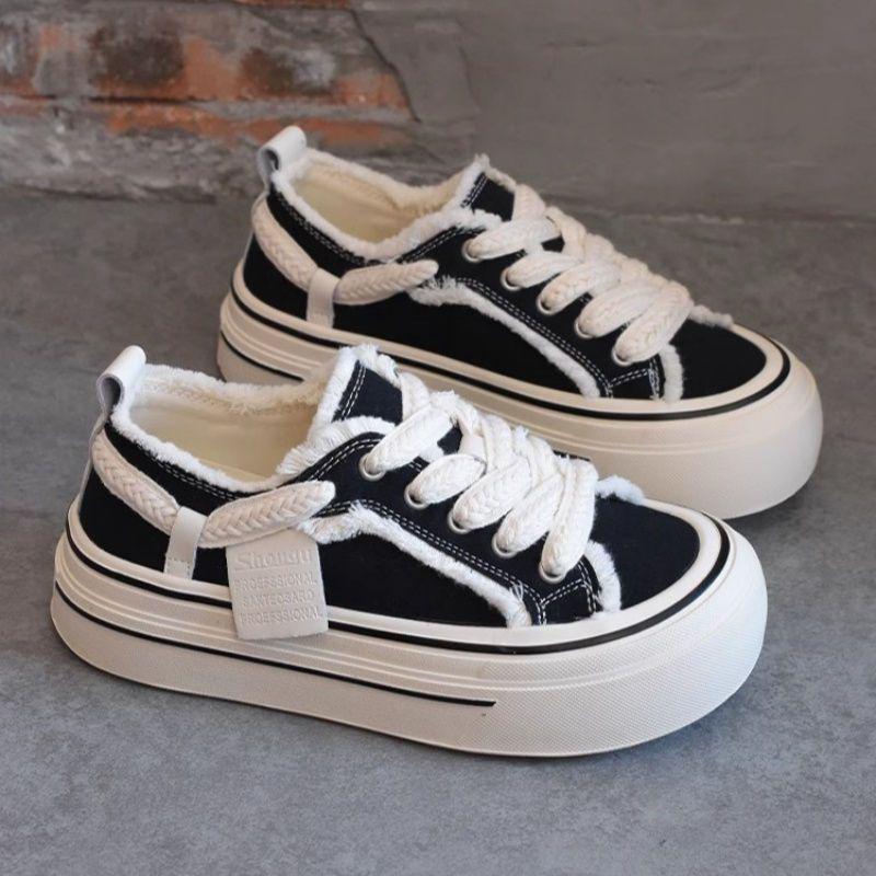 2025 Women's Retro Thick-Soled Canvas Shoes: Breathable, Versatile, Trendy Black for Fall