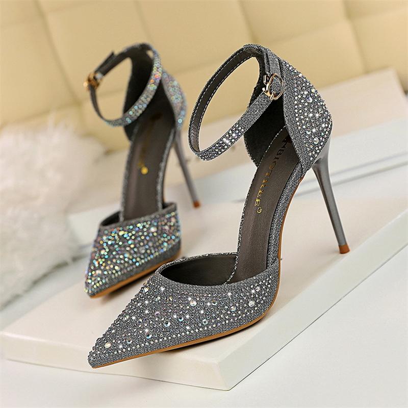 Fashion Women Shallow Mouth Pointed Toe Hollow High Heels Sandals Wedding Champagne Gold Pumps Crystal Glitter Rhinestone Sandals