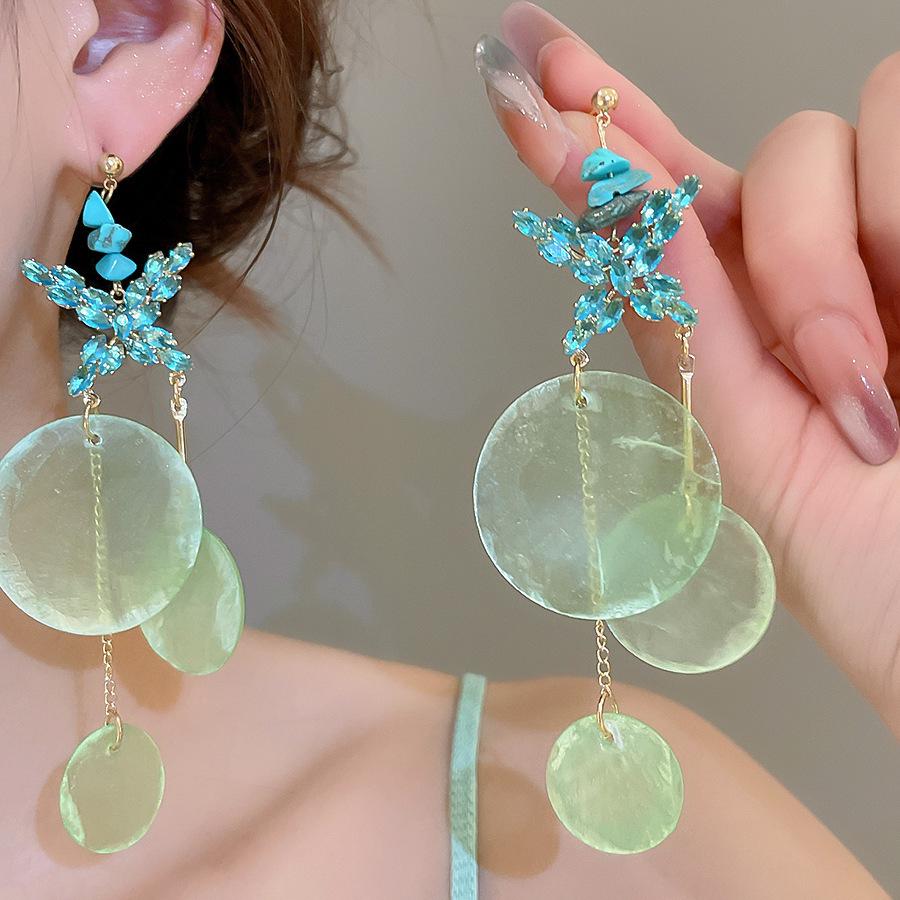 Orecchini Rotondi a Conchiglia Blu Sfumato - Design di Moda Lusso Leggero