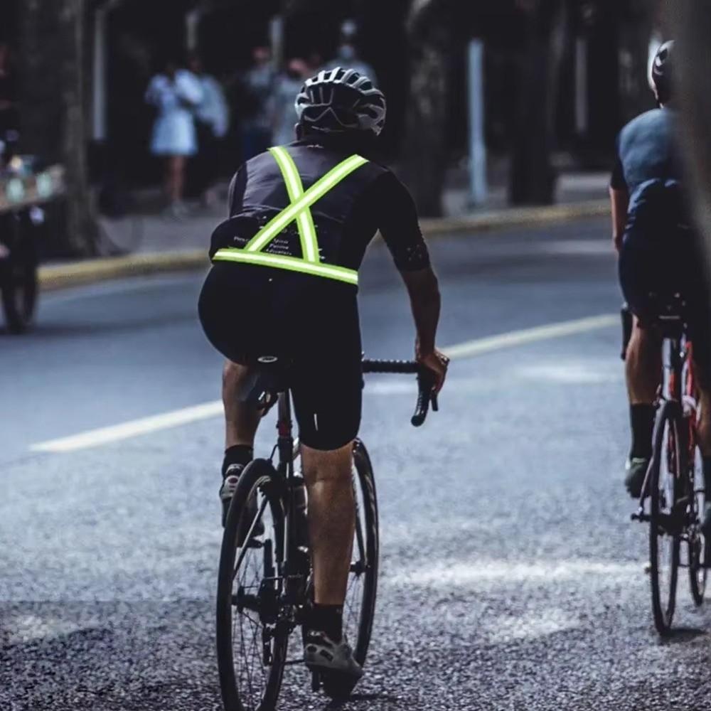 Avec Poches Gilet de Sécurité Réfléchissant Bandes Réfléchissantes Gilet de Course Réfléchissant pour la Course à Pied le Cyclisme