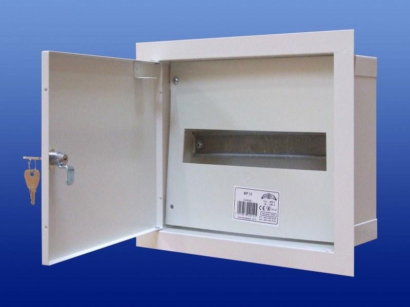 RP-12 flush-mounted distribution board with lock. Space for 12 -type protections
