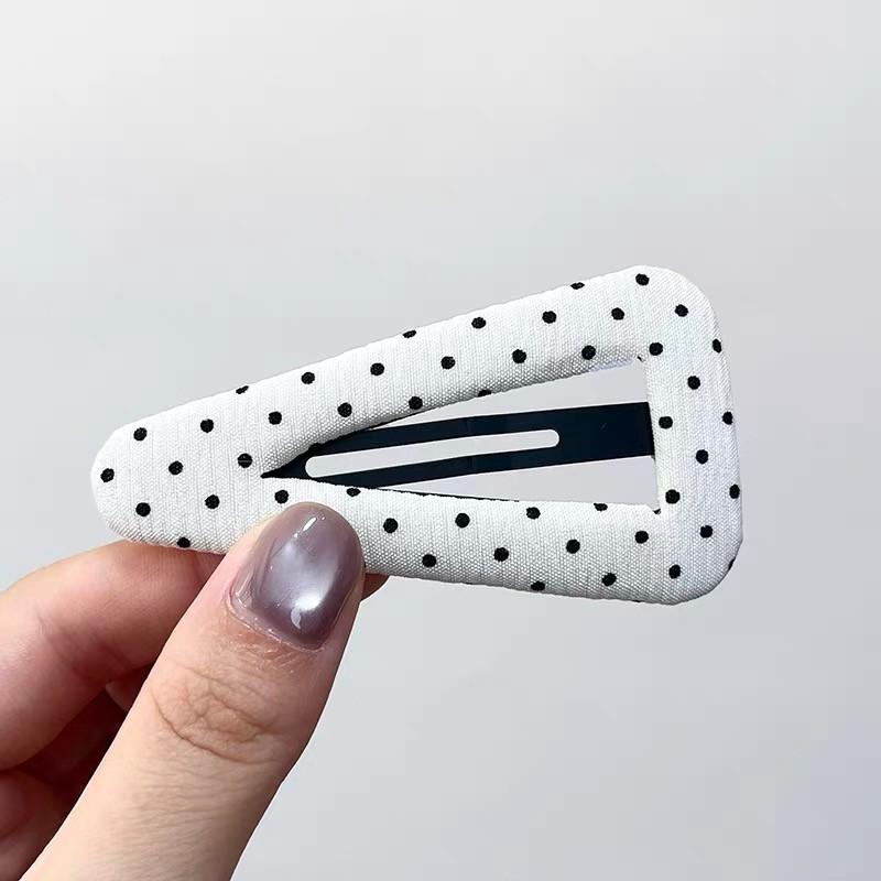 Korean Style Polka Dot Triangle Hair Clip Women's Fashionable and Simple BB Clip Hair Accessories