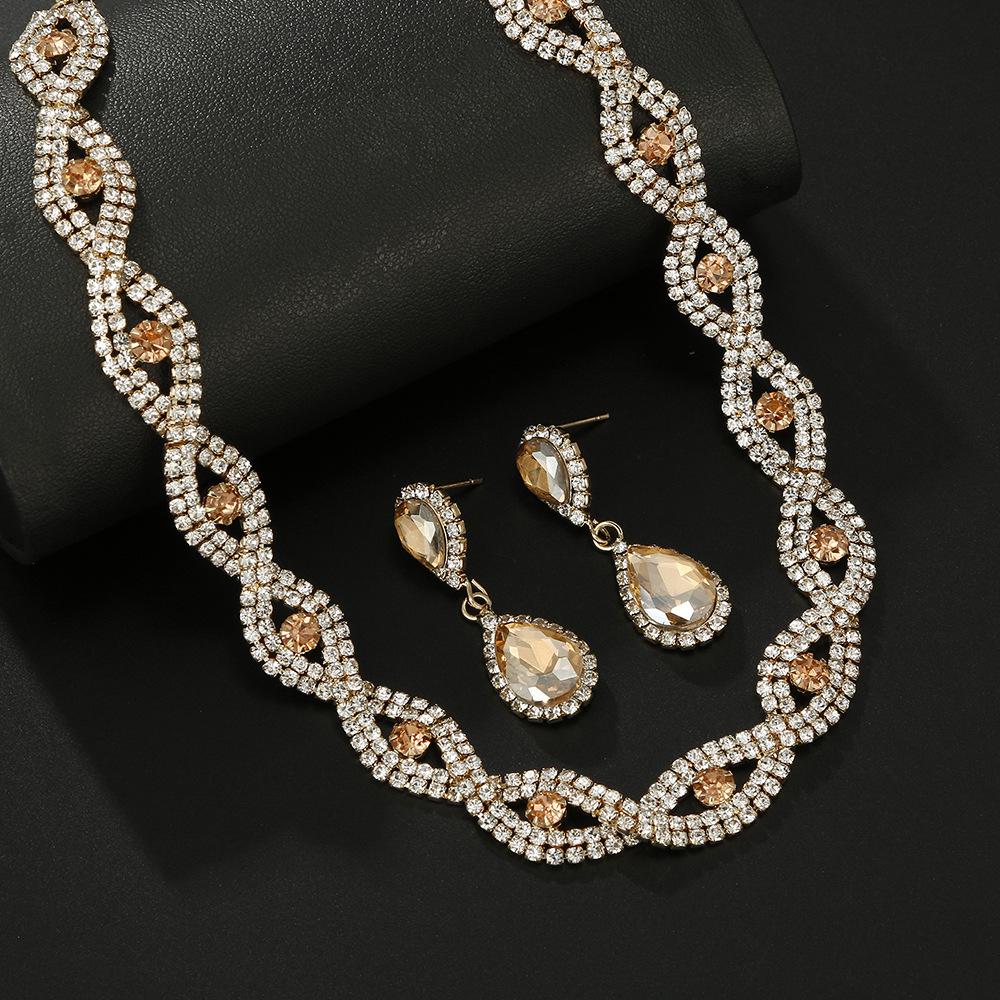 Trendiges Brautset: Perlen Strass Halskette, Ohrringe, Armband, Ring