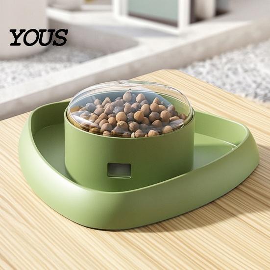 Interactive Dog Feeder Triangular Treat Dispenser, Slow Toy, Reward Cat Food Toy Training Fun Puzzle for Dogs Cats Mental Stimulation Pet