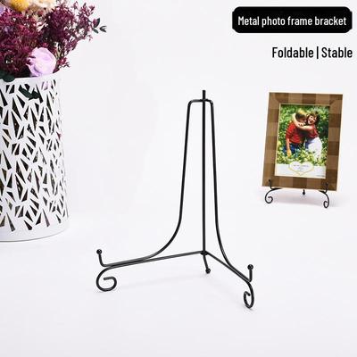 Kovový skládací stojan pro vystavení fotografií, talířů nebo ozdob
