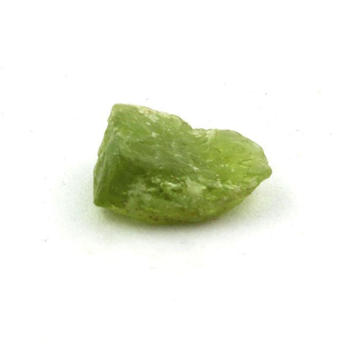 Steine und Mineralien. Peridot. 10.00 ct. Distrikt Skardu, Baltistan, Pakistan.