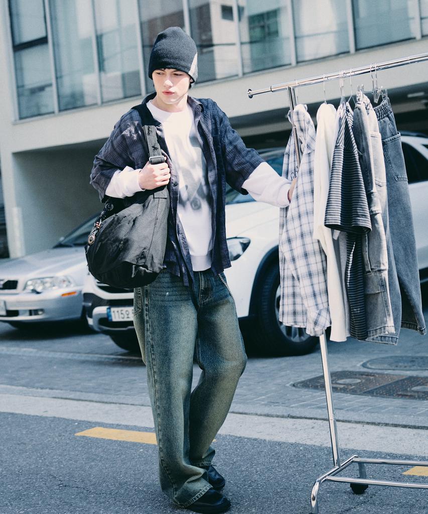 Eonoideu Essential Seersucker Check Shirt Lq2Yu343_Charcoal