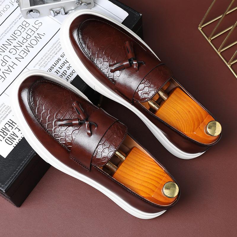 Fashion New Luxury Men Slip On Tassels Loafter Patent Leather Platform Shoes Male Walking Sneakers Tenis Masculino Zapatos Hombre