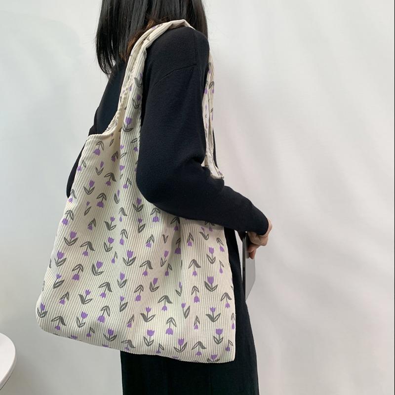 

Large Capacity Single Shoulder Commuter Tote Bag