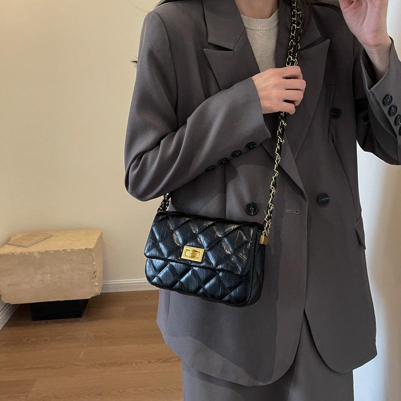 Bag Women's New Fashion Diamond Chain Bag Versatile Casual Messenger Bag