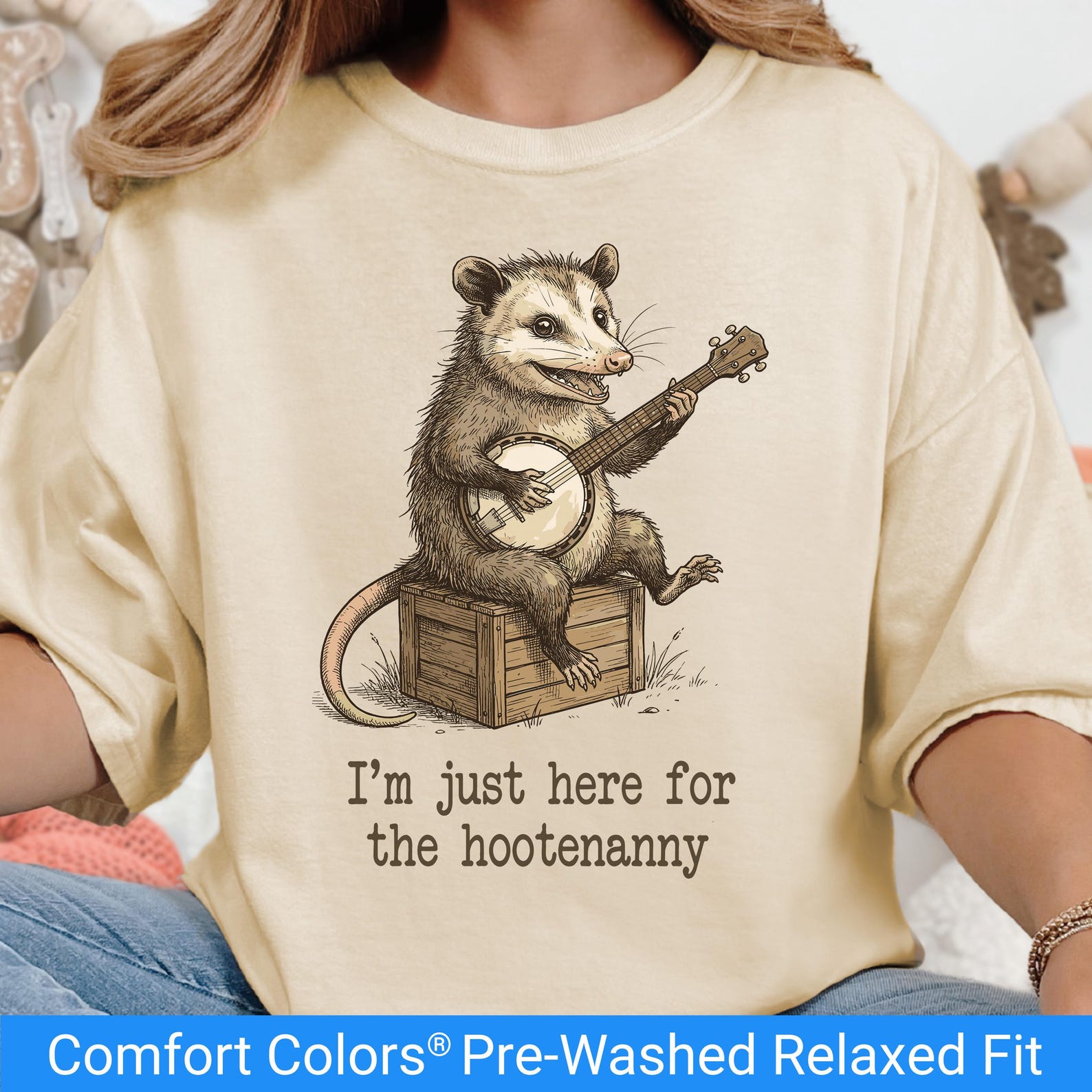 Funny Retro Opossum Banjo Shirt, Comfort Colors I m Just Here For The Hootenanny T Shirt, Silly Possum Meme T-Shirt, Music Lover Gift S