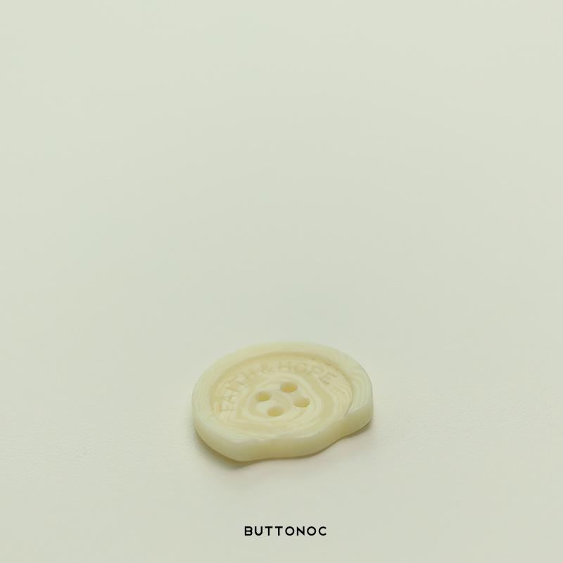 Fyrahåls Halvrunda Resin Kostymknappar för Rockar och Överrockar