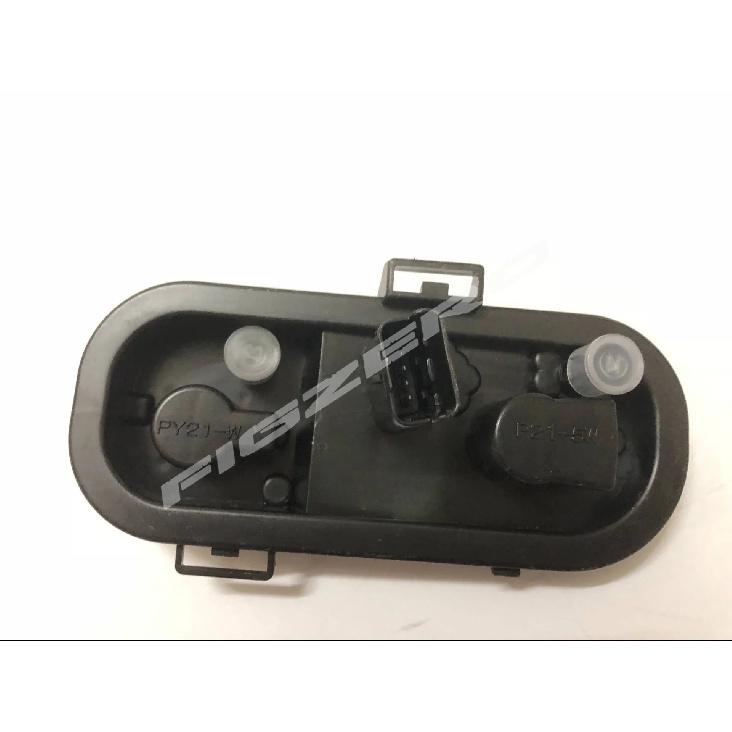 

Figzero Brand New Bulb Holder Tail Light for Nissan Qashqai 2008- 2015 26556-JE20A-A104 Right China