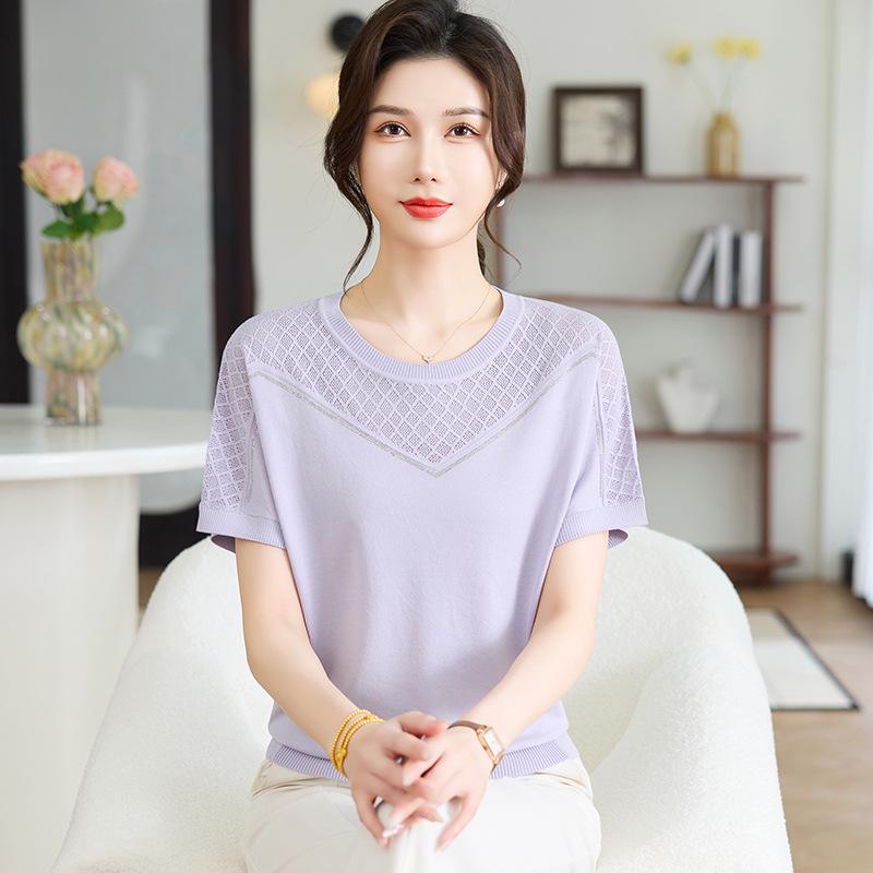 

Elegant Ice Silk Short-Sleeve Top for Middle-Aged and Elderly Women - Summer 2026 Collection 120 (suggested for 135-150 lbs) светло-фиолетовый