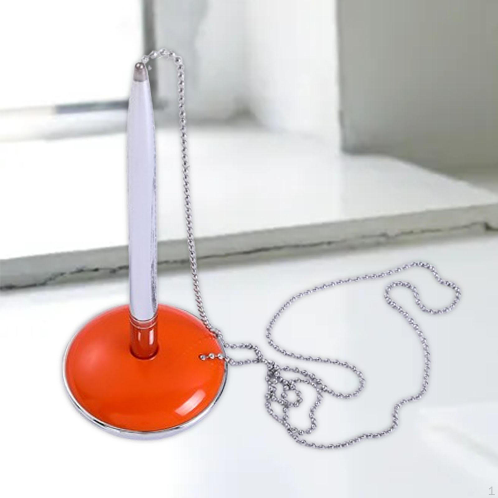 

Регистрация гостей на стойке регистрации, подписание автографов для банкета на столе оранжевый