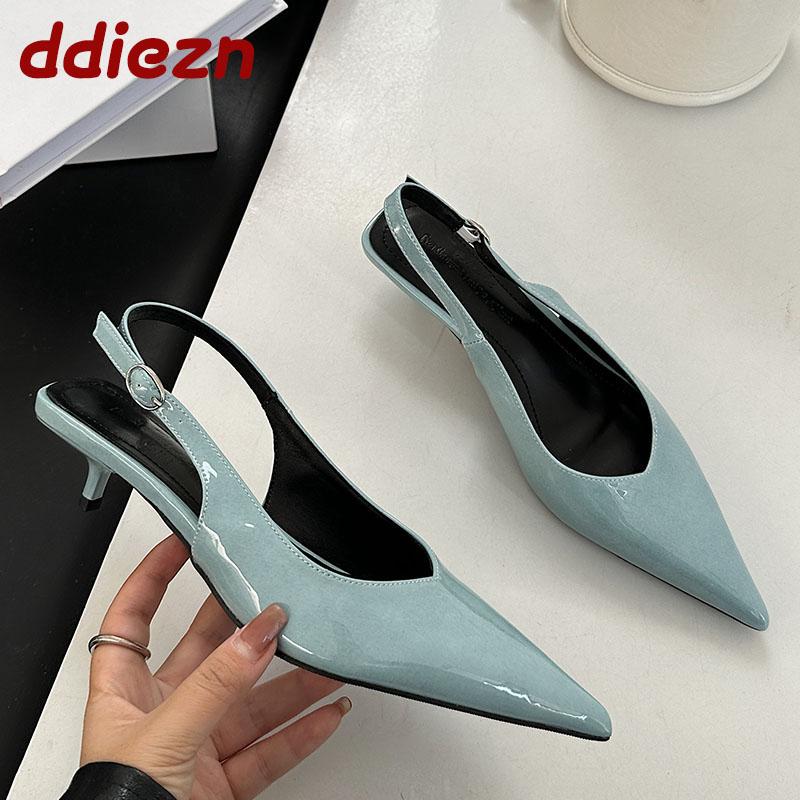 Fashion Fashion Shallow Elegant Women Heeled Sandals Shoes Female Buckle Strap Footwear Pointed Toe Ladies Low Heel Sandals Shoes Pumps