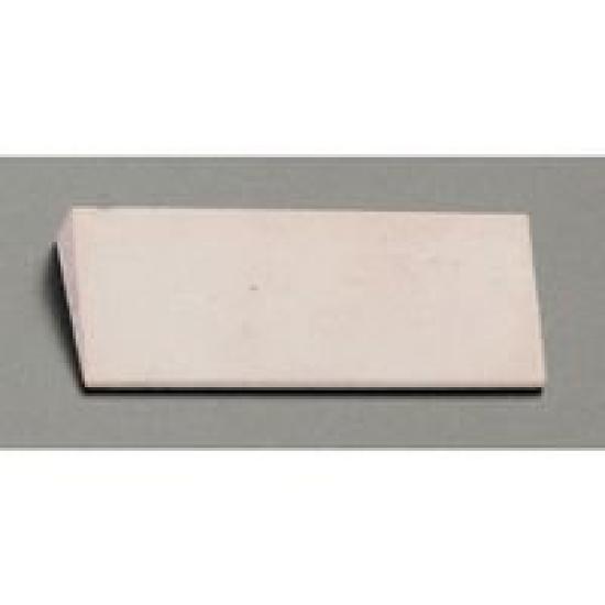 

Oil whetstone 76x25x9.5mm (long triangular/fine)