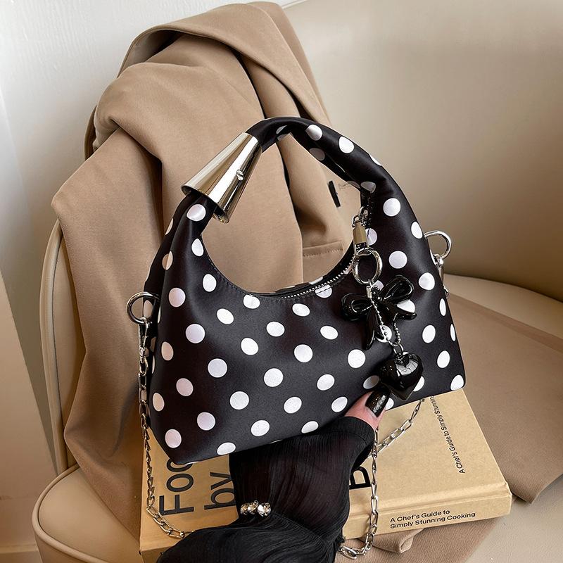 

Маленькая женская сумка в горошек 2024 года, новая высококачественная сумка-мессенджер с цепочкой, осенняя модная переносная сумка для пельменей 22*7*15 чёрный