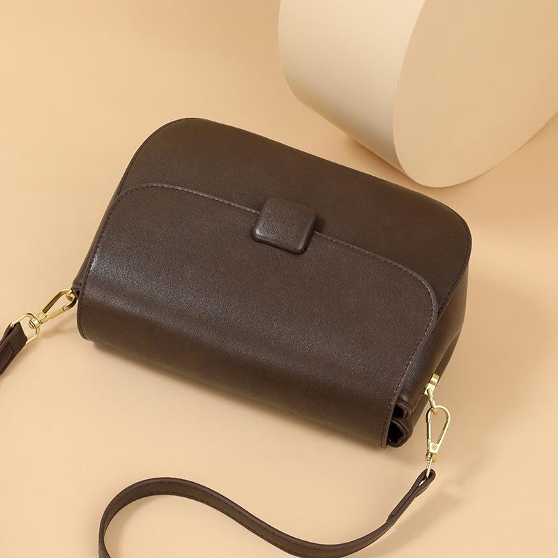 Women's Small Bag Lightweight 2026 New Niche Messenger Women's Bag Fashionable and Simple Underarm Bag Shoulder Bag