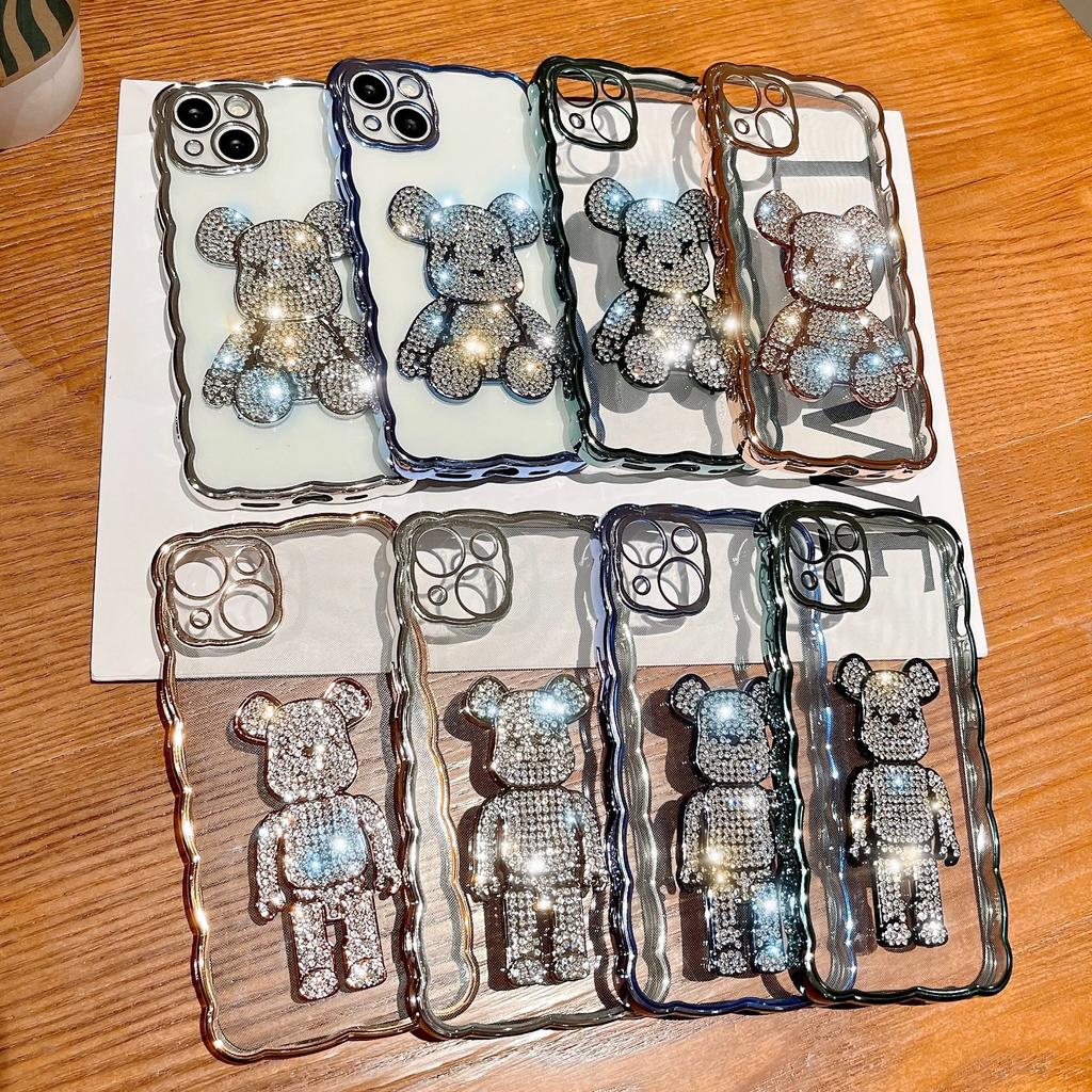 Aplicable a la funda para teléfono móvil IPhone16Pro Borde ondulado Electrochapado Apple 15 Oso violento con diamantes 14 Funda de protección de cobertura total