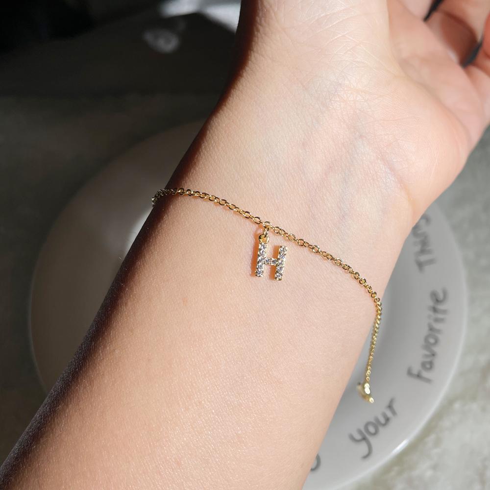 Classic Pave Zirconia A-Z Letter Bracelet Women Fashion 26 Initials Stainless Steel Chain Charm Bracelet For Women Jewelry Gift