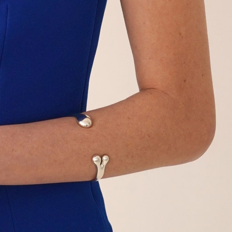 

STILL INSTANT Curve Motion - Bracelet 01 B01