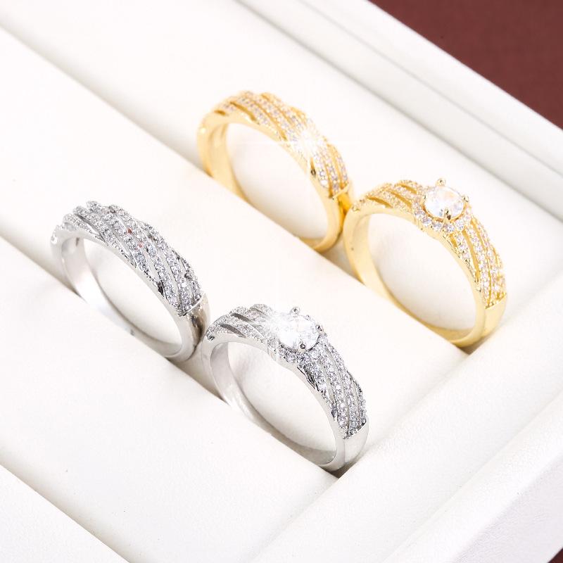 Stylish Striped Cubic Zirconia Couple Rings Set in High-Gloss Pure Copper