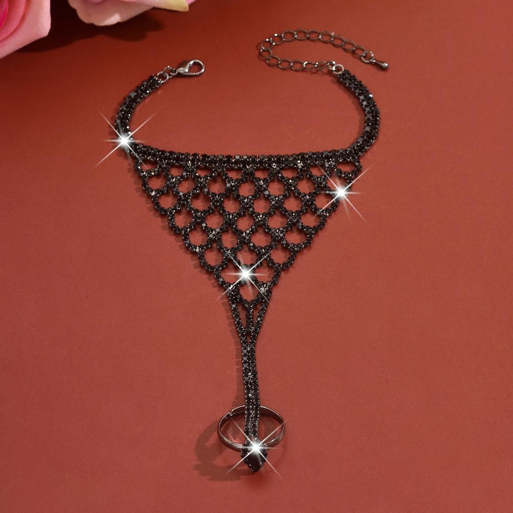 

Rhinestone Golden Finger Bracelet Multi Layer Hollow Geometric Pendant Belly Dance