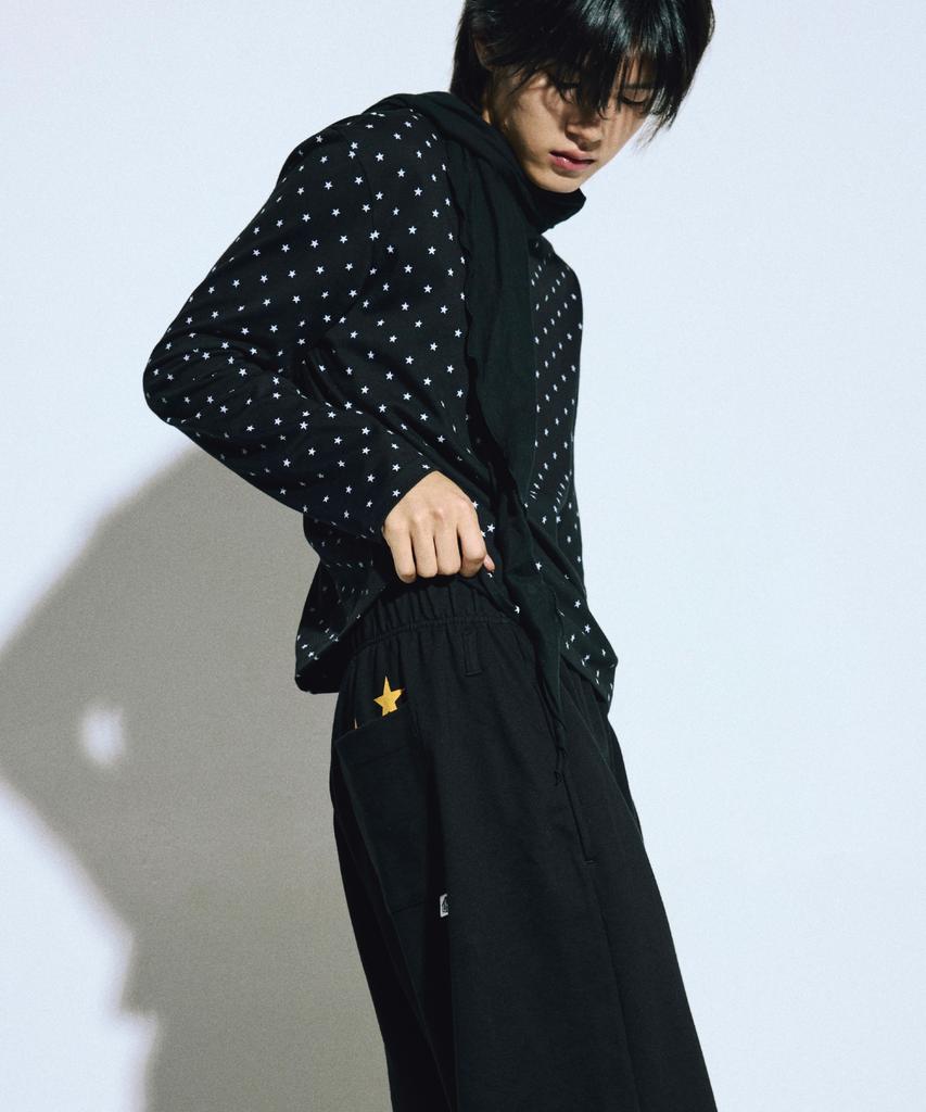 LISHAUSEUSAUNDEU Layered Star Tee Black