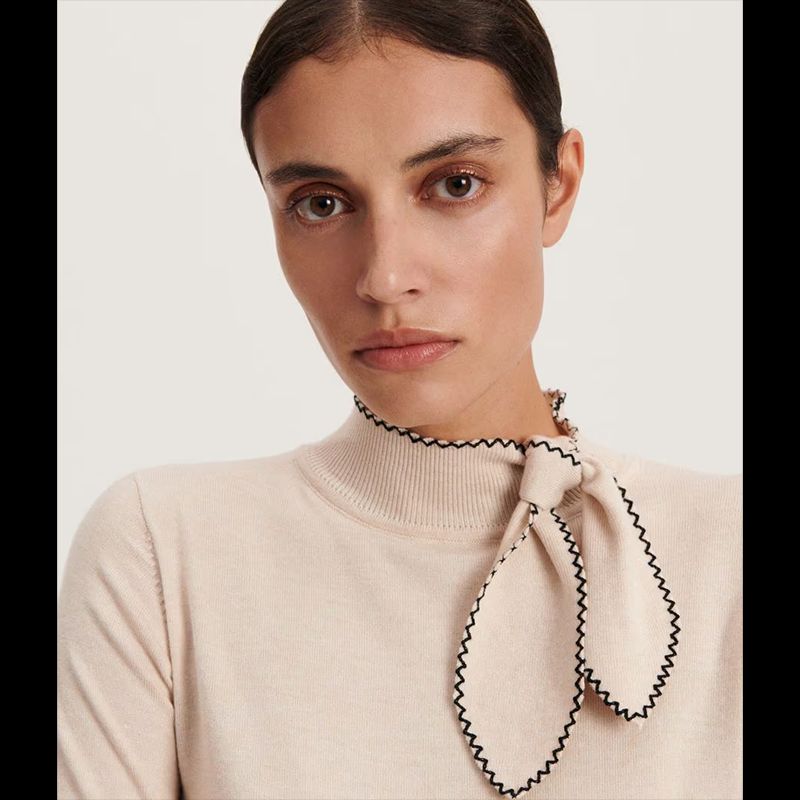 Sunshine Home Spring New Foreign Trade European and American Women clothes Mid round Neck Lace-up Long sleeve Knit Thin Sweater Top