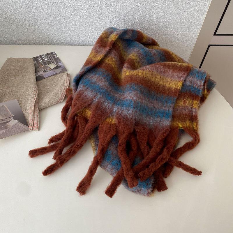 Luxuriöser Farbverlauf Mohair Patchwork Schal: Dicker, warmer Winter-Nackenschal für Damen, Schal im koreanischen Stil aus Imitat-Kaschmir.