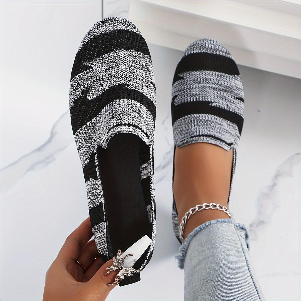 2025 New Fashion Round Head Flat Women's Shoes Shallow Mouth Lazy Big Yards A Stirrups Casual Knitted Single Shoes